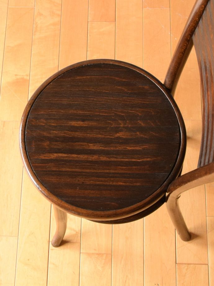 ベントウッドチェアの座面