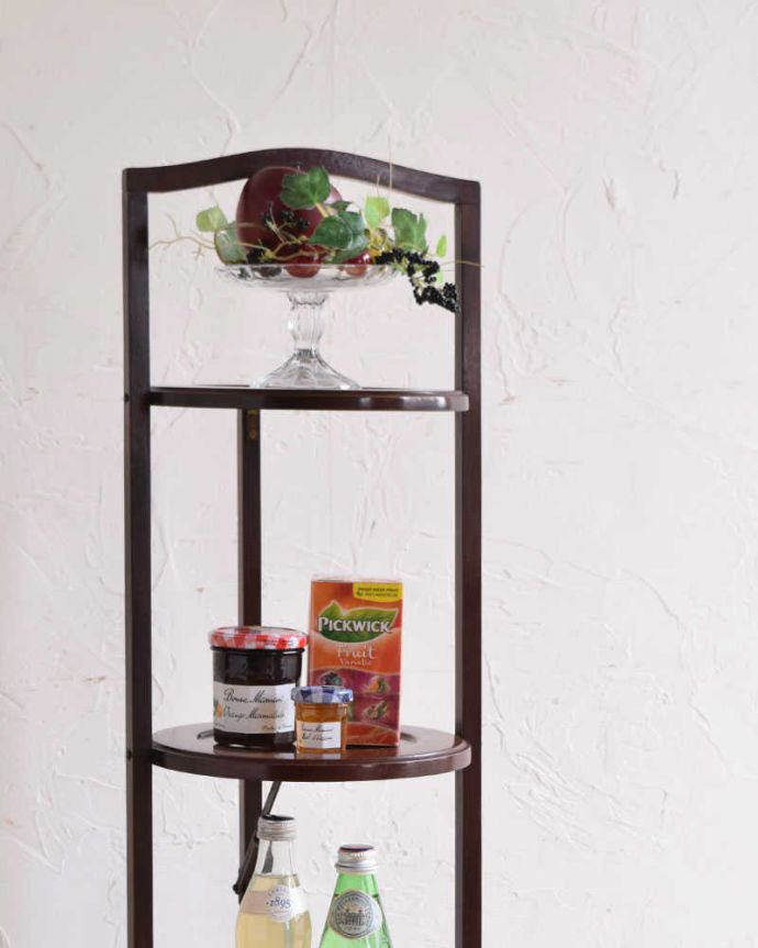 プランツスタンド・ケーキスタンド　アンティーク家具　英国のアフタヌーンティーを自宅で楽しめる、マホガニー材のアンティークケーキスタンド 。自分流の使い方で自由に楽しめますもともとお皿を乗せて運んで使っていた小さなアンティーク家具。(k-1929-f)