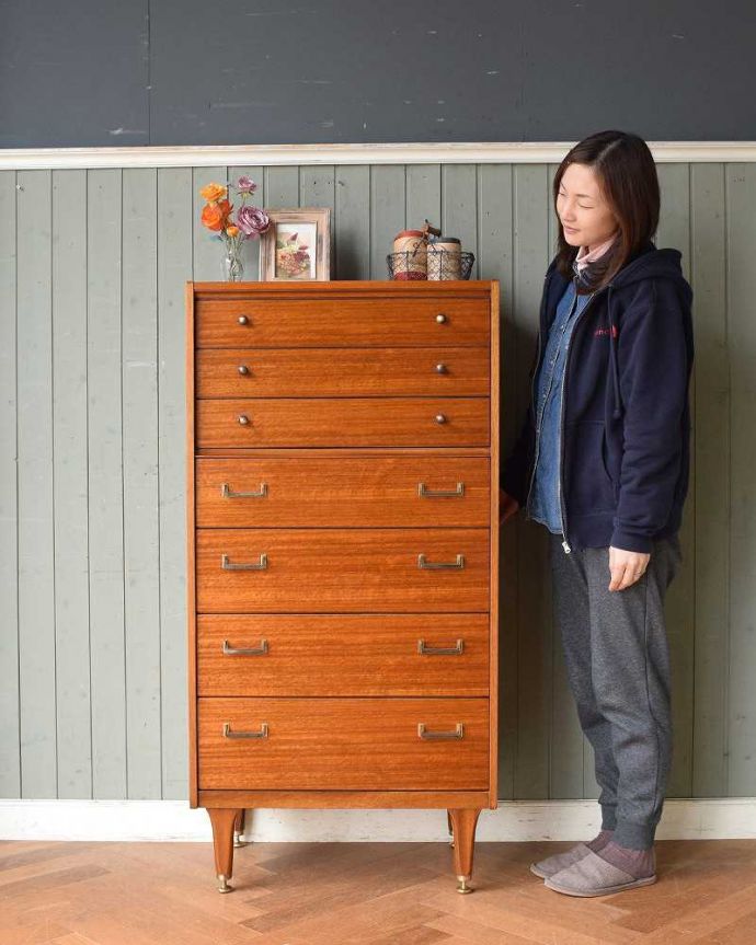 G-PLAN(Gプラン)　アンティーク家具　Gプランの北欧テイストのインテリア、引き出したっぷりのチェスト。スッキリとしたカッコよさが魅力北欧スタイルのチェストは、やっぱり見た目がカッコいい！シンプルなのでどんなお部屋にも似合います。(k-1953-f)