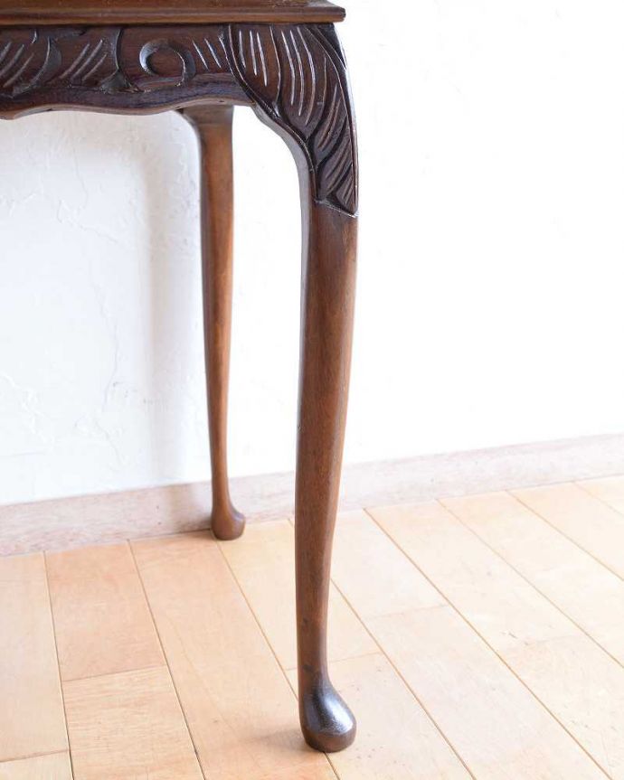 ビューロー　アンティーク家具　マホガニー材のアンティーク英国家具、美しいライティングビューロー 。女性１人でラクラ運べちゃうんですHandleのアンティークは、脚の裏にフェルトキーパーをお付けしています。(k-1971-f)