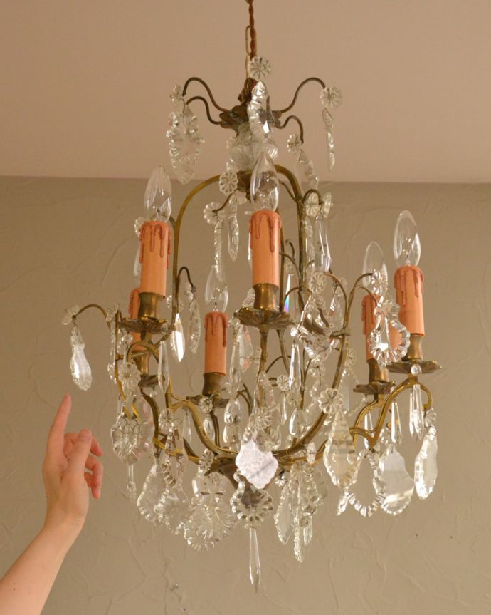 アンティークのガラスシャンデリア