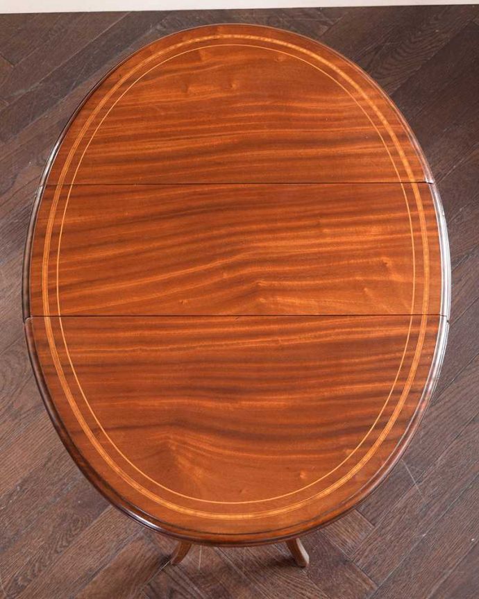 アンティークのテーブル　アンティーク家具　便利なアンティーク家具、３WAYで楽しめる小さなバタフライテーブル（伸張式テーブル）。天板の形を見てみると･･･テーブルの形を上から見ると、こんな感じです。(k-2000-f)