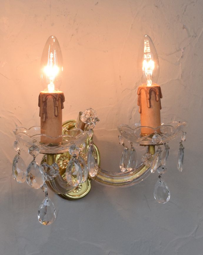 アンティークガラスの壁付け照明