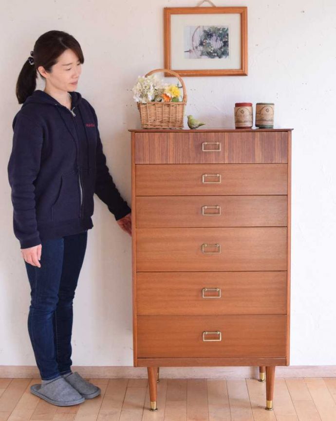 G-PLAN(Gプラン)　アンティーク家具　ビンテージの北欧インテリア家具、引き出したっぷりの６段チェスト（G-PLAN）。スッキリとしたカッコよさが魅力北欧スタイルのチェストは、やっぱり見た目がカッコいい！シンプルなのでどんなお部屋にも似合います。(k-2034-f)