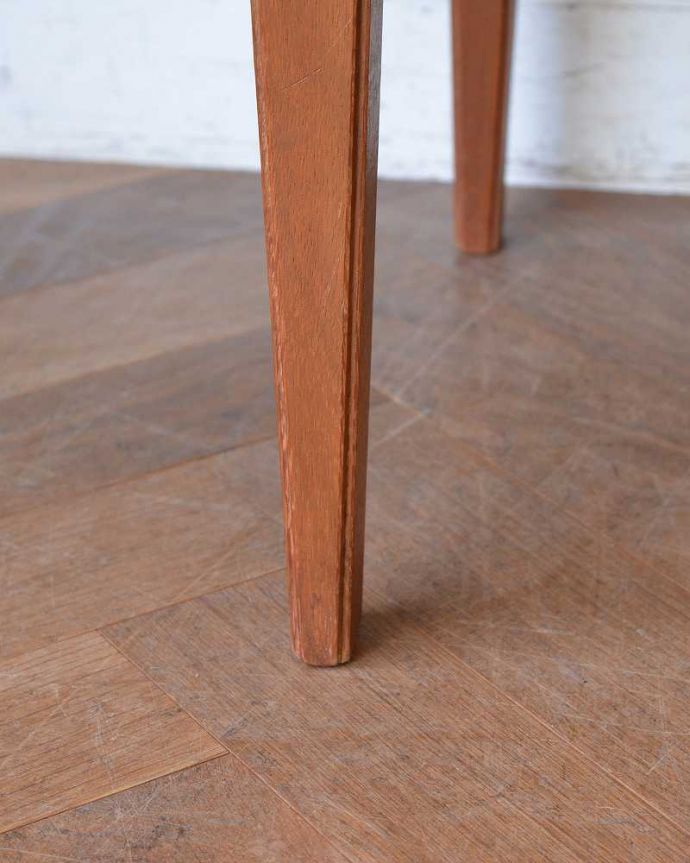 チーク材のヴィンテージ家具、北欧テイストのカッコいいドレッサー