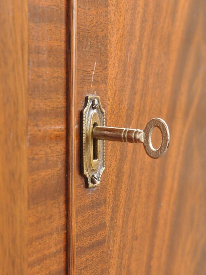 アンティーク家具の鍵