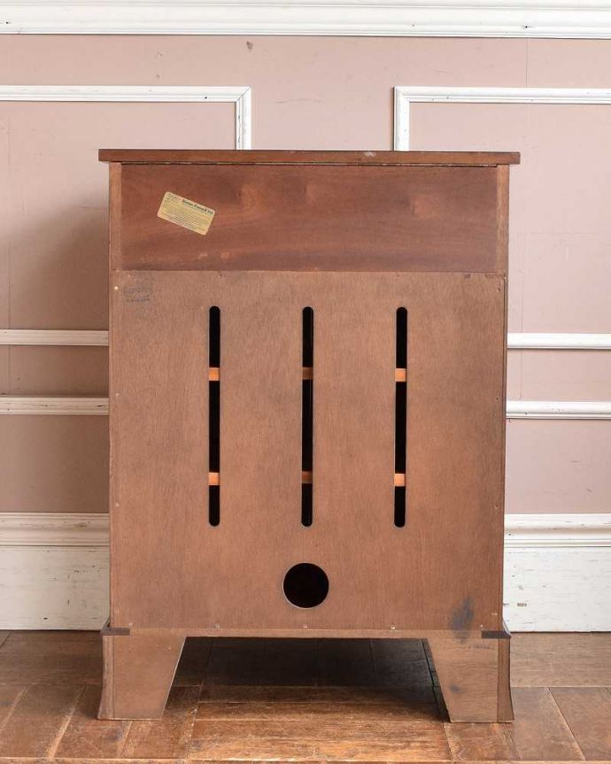 アンティークのキャビネット　アンティーク家具　マホガニー材のアンティーク家具、イギリスのカップボード（ベッドサイドカップボード）。後ろ姿も見てください。(k-2060-f)