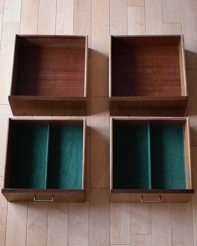 アンティークのキャビネット アンティーク家具 和室にもおすすめの北欧インテリア、イギリス輸入のレトロな雰囲気のリビングサイドボード。キレイにお直ししました引き出しの中も修復の際、専門の職人がキレイにしました。(k-2061-f)