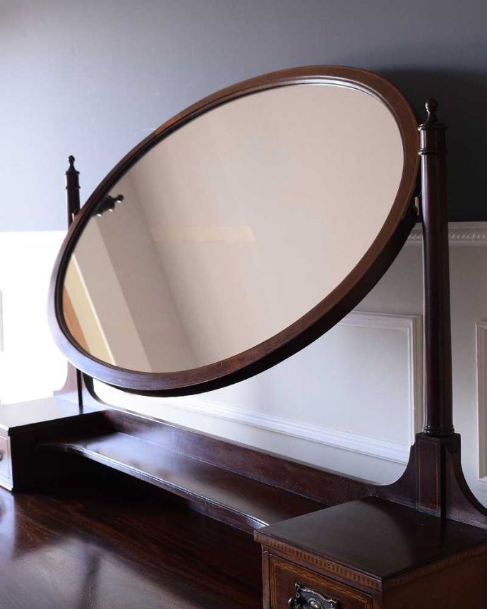 アンティークの鏡