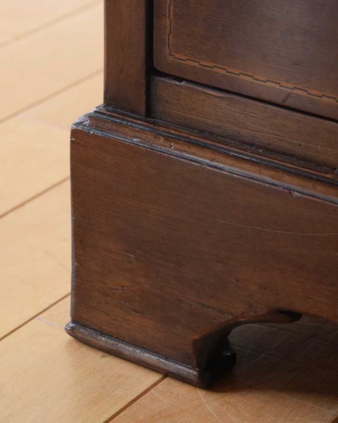 アンティーク家具の脚
