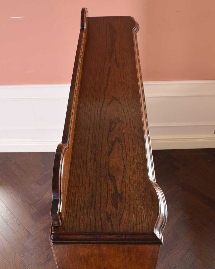 アンティークのキャビネット アンティーク家具 英国輸入のアンティーク家具、存在感たっぷりなオーク材のブックケース(ガラスキャビネット) 。天板もキレイに仕上げました。(k-2082-f)