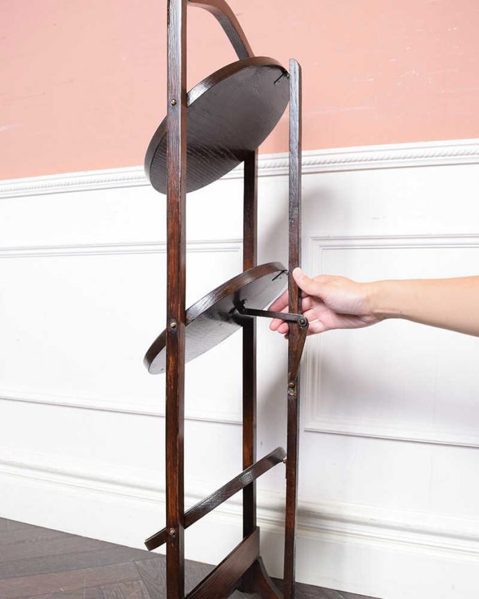 プランツスタンド・ケーキスタンド　アンティーク家具　英国の本格アフタヌーンティーを自宅で気軽に楽しめるアンティークケーキスタンド 。あっという間に組み立て出来ます女性でも簡単に組み立て出来ます。(k-2110-f)