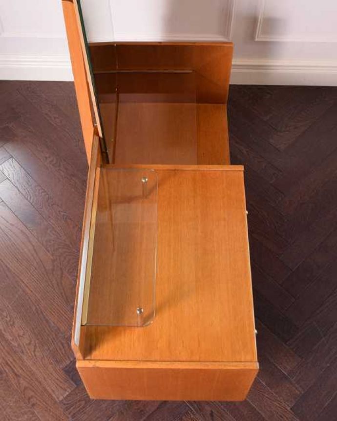 G-planのビンテージ家具の天板