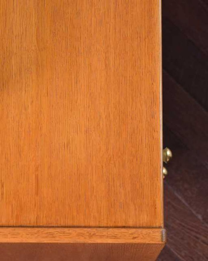 G-planのビンテージドレッサーの天板