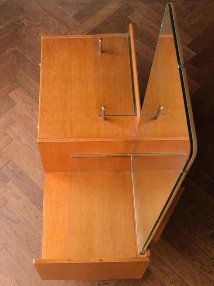 G-planのビンテージ家具の天板