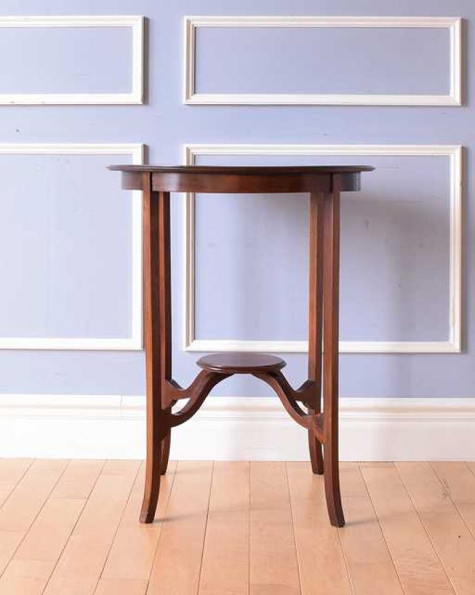 アンティーク家具の側面