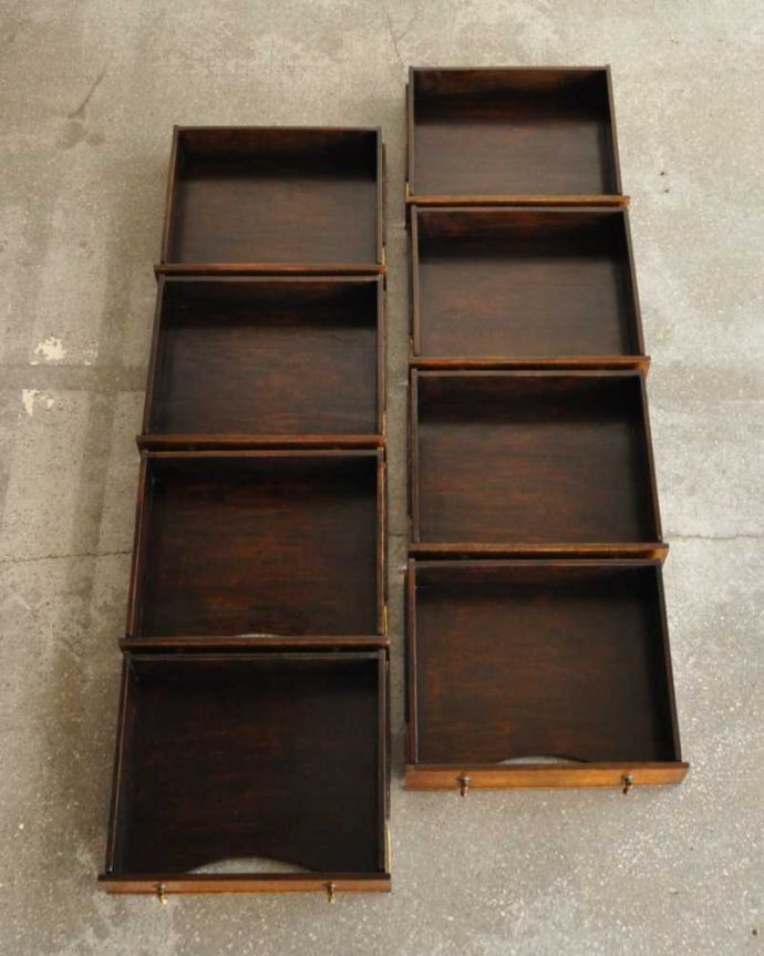 アンティークのチェスト アンティーク家具 たっぷり引き出しの付いたアンティーク英国家具、ミュージックキャビネット(収納家具)。キレイに修復したので、何を入れてもOKです。(k-2170-f)