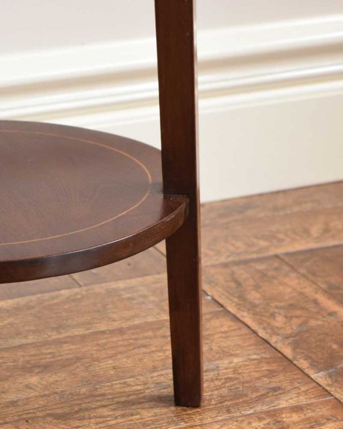 英国輸入の美しい小さなアンティーク家具、マホガニー材のプランツ