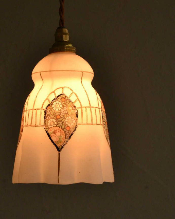 ペンダントライト　照明・ライティング　和室にも合う装飾、アンティークペンダントライト（コード・シャンデリア電球・ギャラリーなし）。。(k-2173-z)