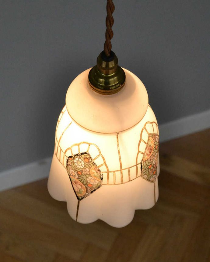 ペンダントライト　照明・ライティング　和室にも合う装飾、アンティークペンダントライト（コード・シャンデリア電球・ギャラリーなし）。。(k-2173-z)