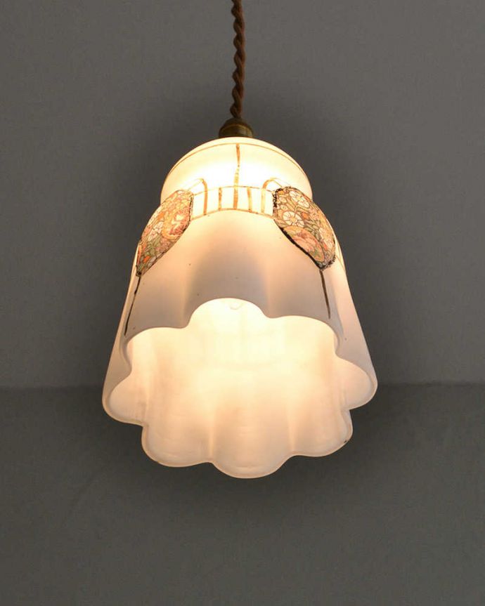 ペンダントライト　照明・ライティング　和室にも合う装飾、アンティークペンダントライト（コード・シャンデリア電球・ギャラリーなし）。。(k-2173-z)