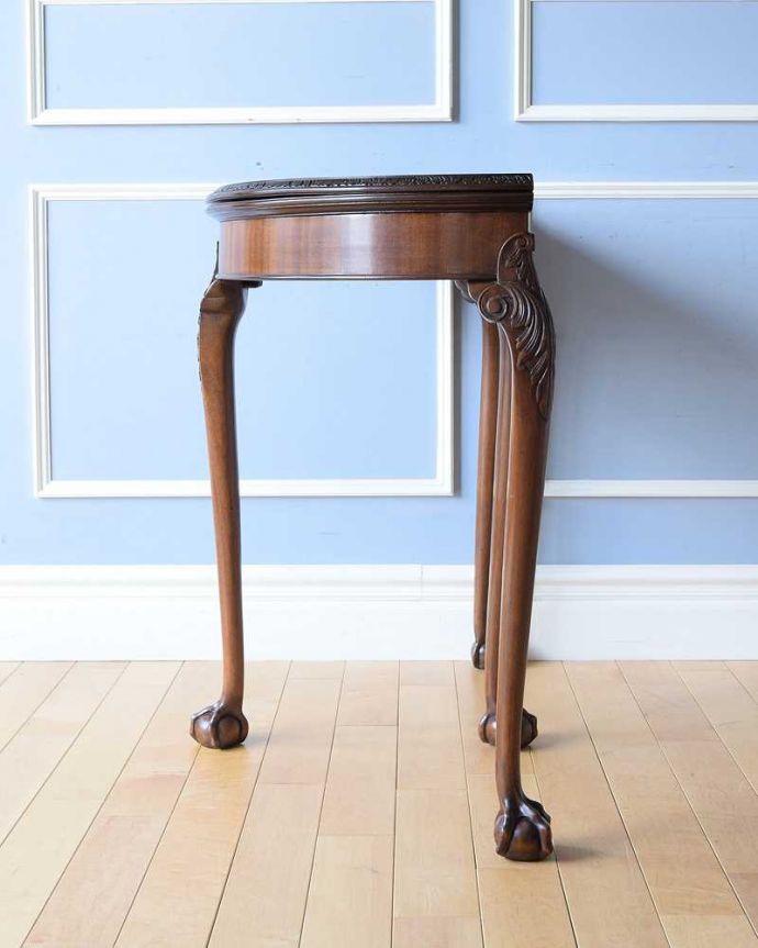 アンティークのテーブル アンティーク家具 マホガニー材のカードテーブル(ゲームテーブル)装飾の優雅なアンティーク英国家具 。横から見てもステキサイドはすっきり。(k-2174-f)