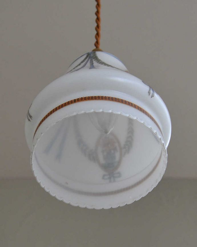 ペンダントライト　照明・ライティング　花かごが素敵なアンティークペンダントライト（コード・シャンデリア電球・ギャラリーなし）。。(k-2174-z)