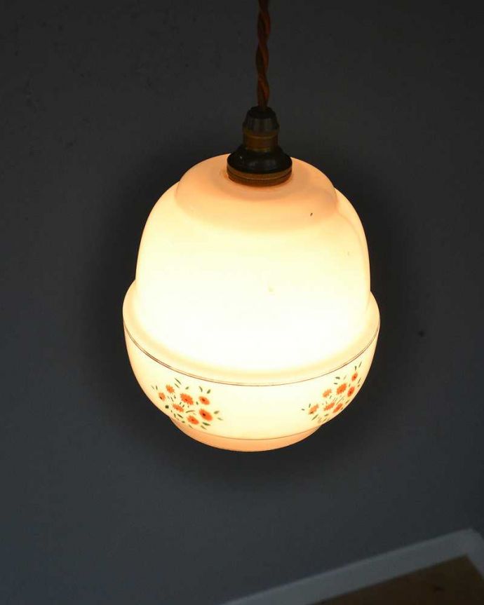 ペンダントライト　照明・ライティング　ピンク×ゴールドがお洒落なアンティークシェードペンダントライト（コード・シャンデリア電球・ギャラリーなし）。。(k-2177-z)