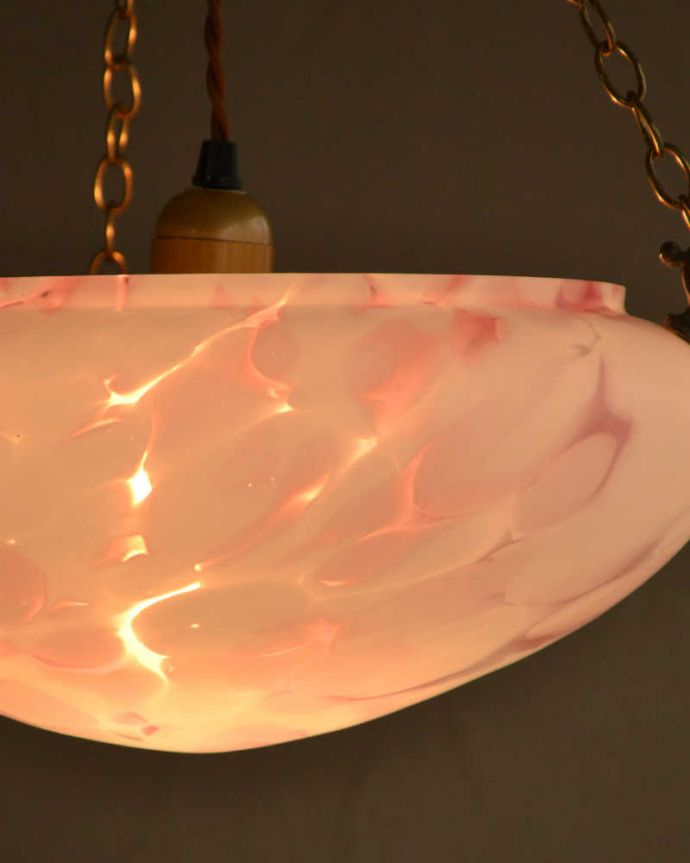 シャンデリア　照明・ライティング　マーブルガラスが美しい英国輸入のアンティークハンギングボウル（Ｅ26球付） 。。(k-2188-z)