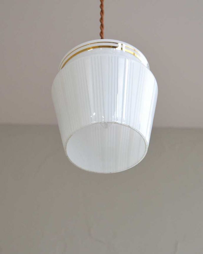 ペンダントライト　照明・ライティング　モダンでキレイなアンティークペンダントライト（コード・シャンデリア球・ギャラリーなし））。。(k-2194-z)