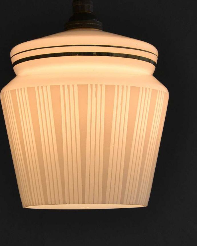 ペンダントライト　照明・ライティング　モダンでキレイなアンティークペンダントライト（コード・シャンデリア球・ギャラリーなし））。。(k-2194-z)