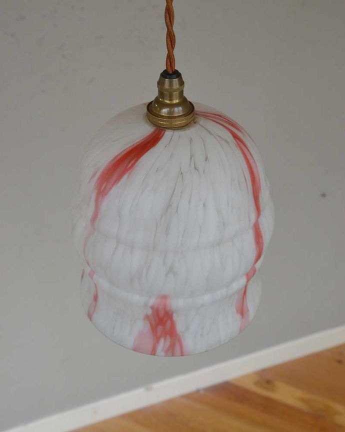 ペンダントライト　照明・ライティング　キャンディのようなマーブル、アンティークシェードペンダントライト（コード・シャンデリア電球・ギャラリーなし）。。(k-2202-z)