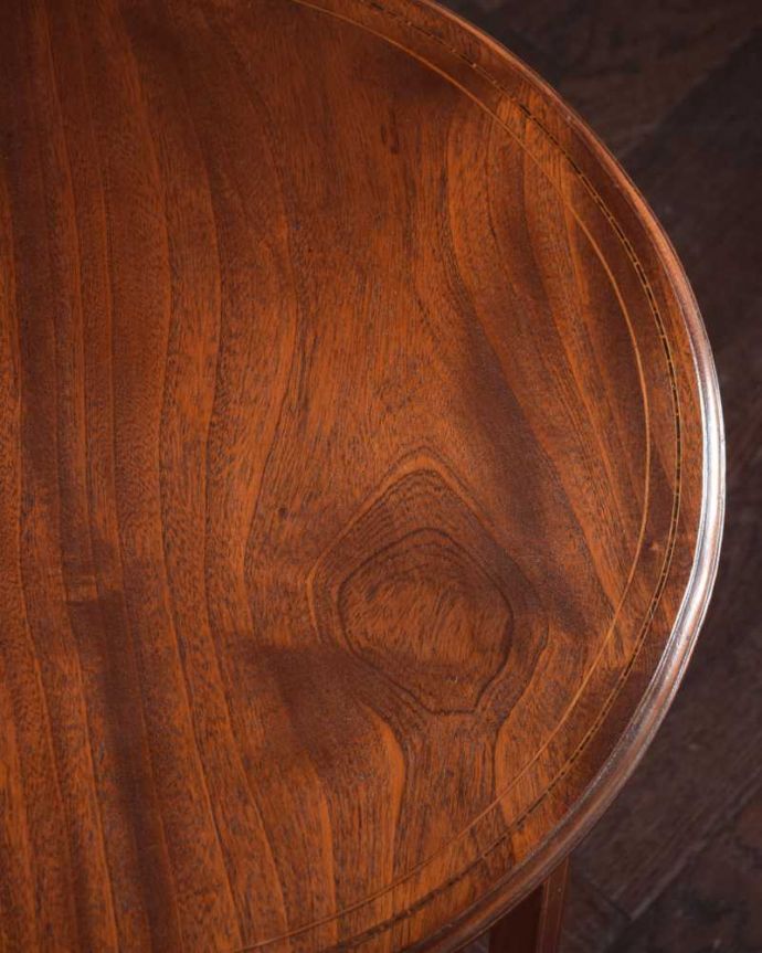 オケージョナルテーブルの天板