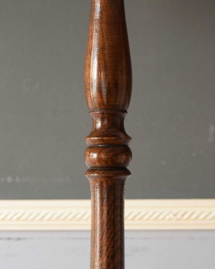 スタンドライト　照明・ライティング　英国で見つけたスタンド照明、アンティークフロアランプ（Ｂ22シャンデリア球付） 。。(k-2244-f)