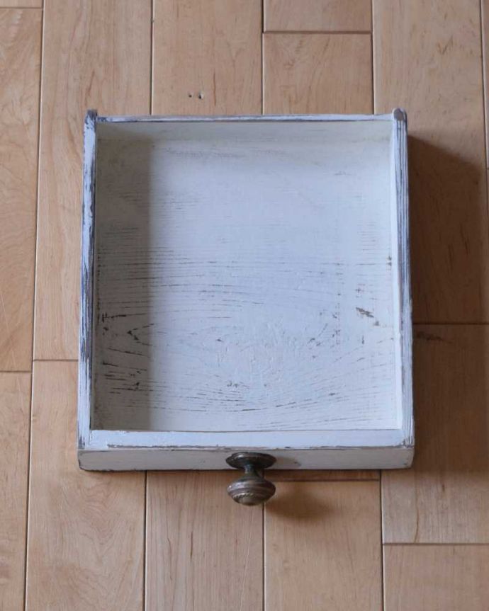 アンティークのテーブル　アンティーク家具　引き出し付きアンティーク家具、ペイント仕上げのフレンチコンソールテーブル。引き出しの中もキレイですテーブルに付いた引き出しの中も、もちろん職人がキレイに修復しました。(k-2262-f)