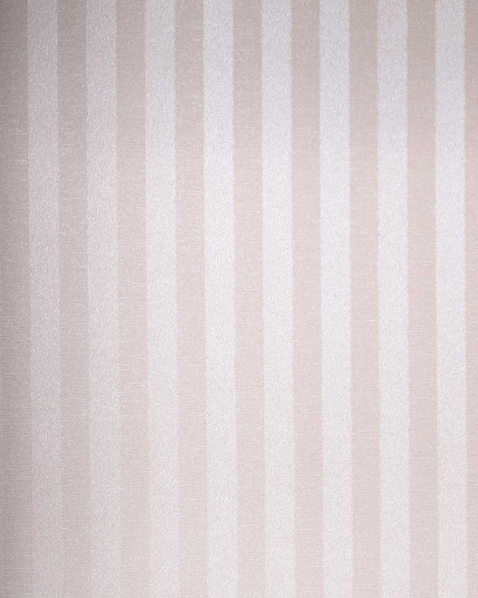 アンティークのキャビネット アンティーク家具 クラシックな英国のアンティーク家具、ガラスキャビネット(飾り棚)。新しい生地で張り替えましたキャビネットの表情に合わせて新しい背板の生地を選びました。(k-2274-f)