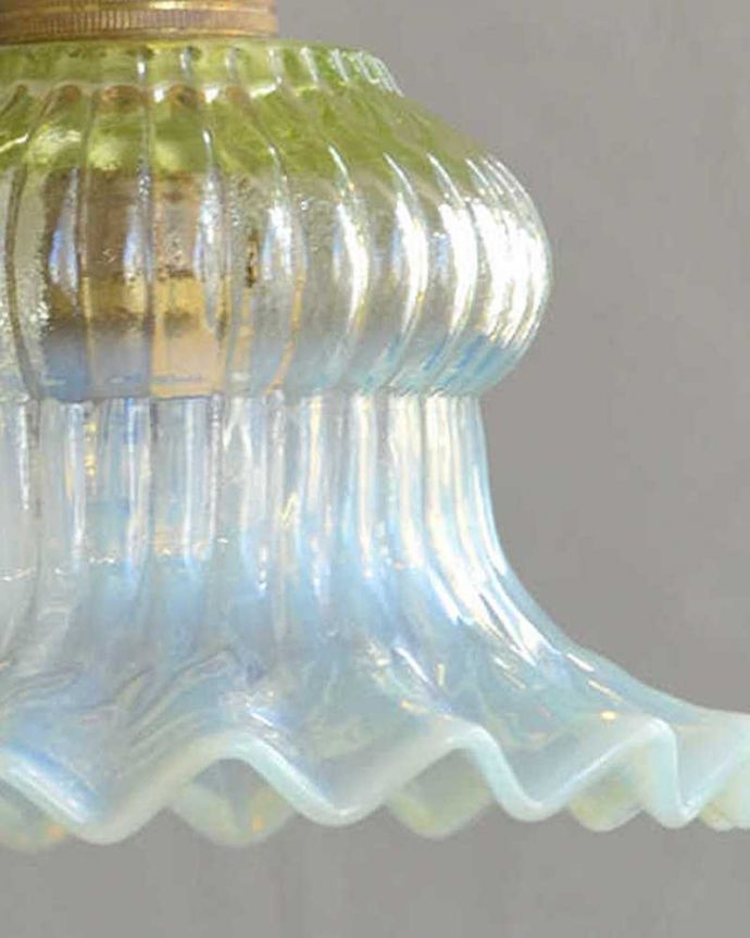 ペンダントライト　照明・ライティング　ヴァセリンの美しい輝きにうっとり、アンティークシェードペンダントライト（コード・Ｂ22丸球・ギャラリーなし） 。。(k-2277-z)