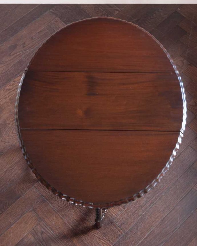 アンティークのテーブル　アンティーク家具　ツイスト脚の美しいアンティーク英国家具、オーバル型の伸張式ゲートレッグテーブル　。天板の修復には自信があります。(k-2290-f)