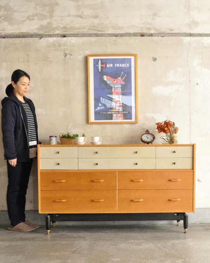 G-PLAN(Gプラン)　アンティーク家具　Gプランの北欧テイストのインテリア、引き出したっぷりのサイドボードチェスト　。人気のヒミツは北欧スタイルのデザインやっぱりスッキリとカッコイイ北欧デザインが人気のサイドボード。(k-2304-f)