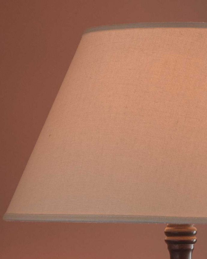 スタンドライト　照明・ライティング　英国で見つけたスタンド照明、アンティークフロアランプ（Ｂ22シャンデリア球付） 。。(k-2327-f)