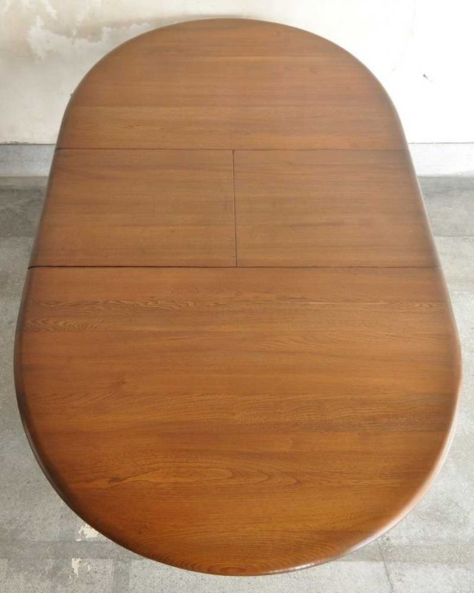 アーコールの家具　アンティーク家具　アンティークの英国家具、脚の彫りが豪華なエクステンションテーブル（伸張式）。天板もピカピカにお直ししました。(k-2331-f)