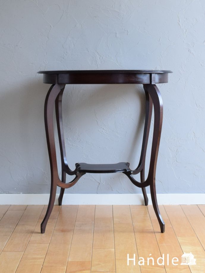 オケージョナルテーブルの側面