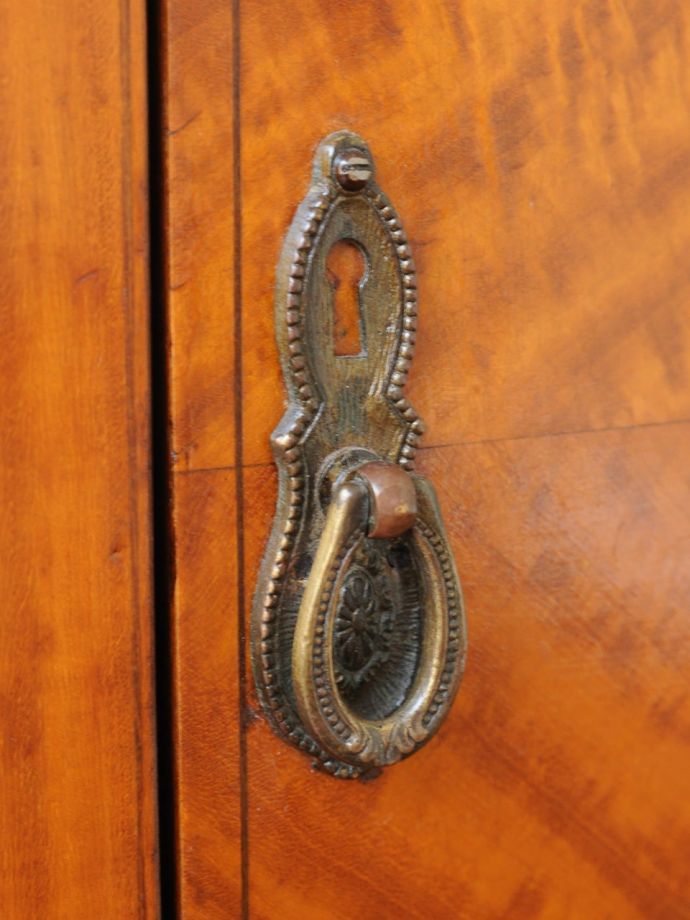 アンティーク家具の取っ手