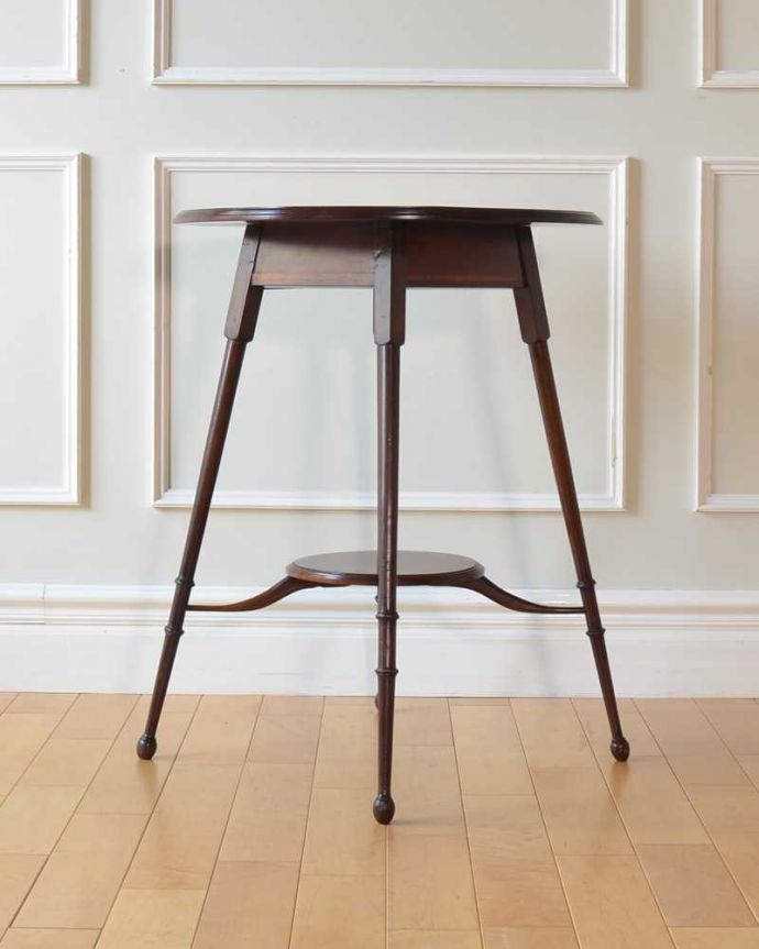 オケージョナルテーブルの側面