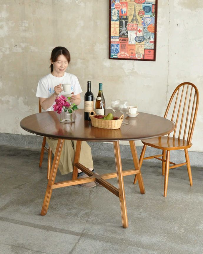 アーコールの家具　アンティーク家具　北欧の老舗メーカーアーコール社の家具、伸張式のダイニングテーブル。やっぱり人気！3WAYで使えるアーコールのテーブル。(k-2402-f)