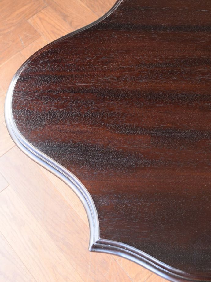 オケージョナルテーブルの天板