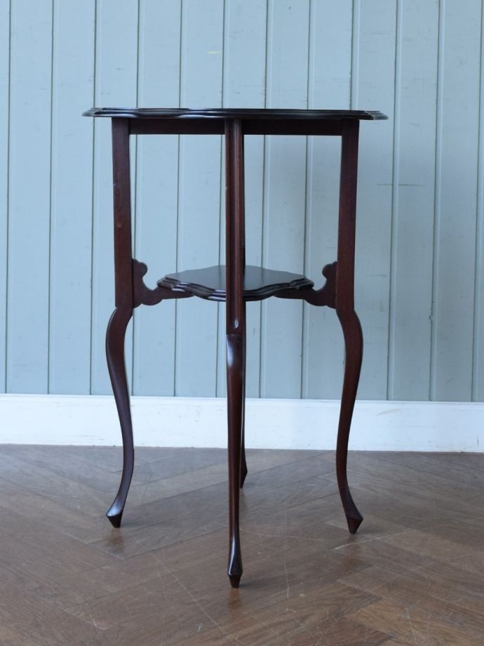 アンティーク家具の側面