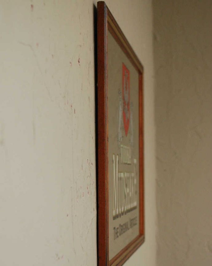 アンティーク ミラー(鏡) アンティーク雑貨 イギリスで見つけた、アンティークパブミラー(VODKA MUDSHAKE)。横から見ると…アンティークなので多少のキズ・汚れがある場合がありますがキレイなものを買い付けてきたのでご了承下さい。(k-2502-z)