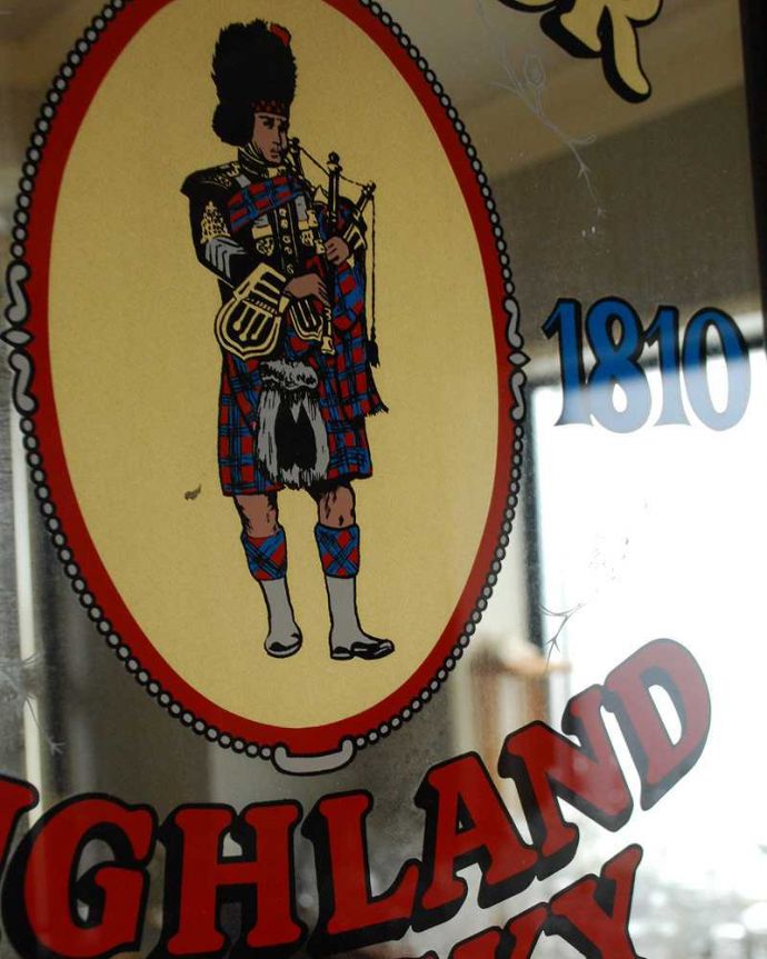 アンティーク ミラー(鏡) アンティーク雑貨 イギリスから届いたアンティーク雑貨、オシャレなインテリアとして活躍するパブミラー。掛けた瞬間、お部屋の中は英国パブ気分もともと広告として作られたミラー。(k-2510-z)