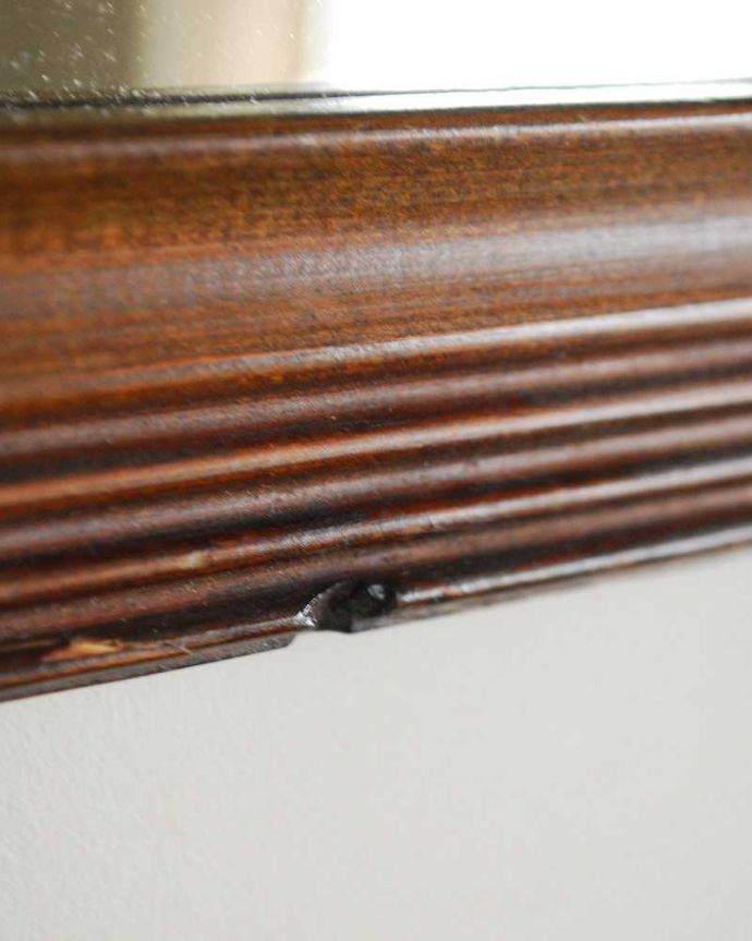 アンティーク ミラー(鏡) アンティーク雑貨 イギリスから届いたアンティーク雑貨、オシャレなインテリアとして活躍するパブミラー。カッコいい木製のフレームアンティークらしい木枠のフレーム。(k-2510-z)